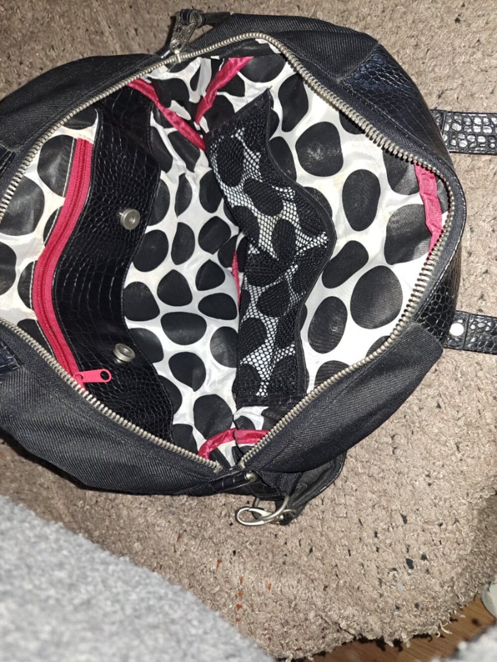 LULULEMON-Croc Embossed Large Bowler Bag-Black-HTF-Excellent - Picture 5 of 7